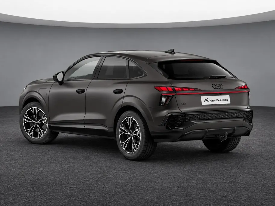 Audi Q3 Sportback e-hybrid S edition 272 PK · Tech plus · Glazen panoramadak · Comfortpakket plus · MMI experience pro