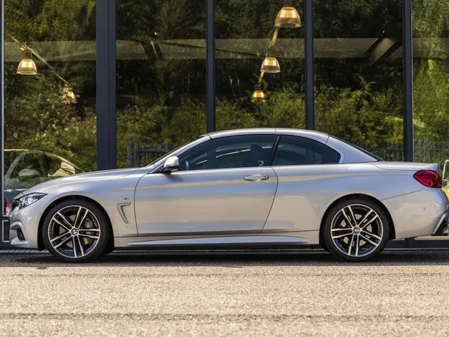 BMW 4 Serie Cabrio 440i High Executive | Head Up Display | Apple Carplay
