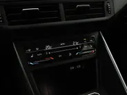Volkswagen Polo 1.0 TSI 95pk DSG Style · Camera · Dodehoeksensor · Stoelverwarming · ACC · 17'Velgen · Parkeer assistent · Apple/Android Car Play ·