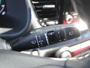 Kia Stonic 1.0 T-GDi MHEV DynamicPlusLine | Stuur-/stoelverwarming | Camera | Cruise adapt. | Clima | LED | Navi | 16' LM | Automaat |