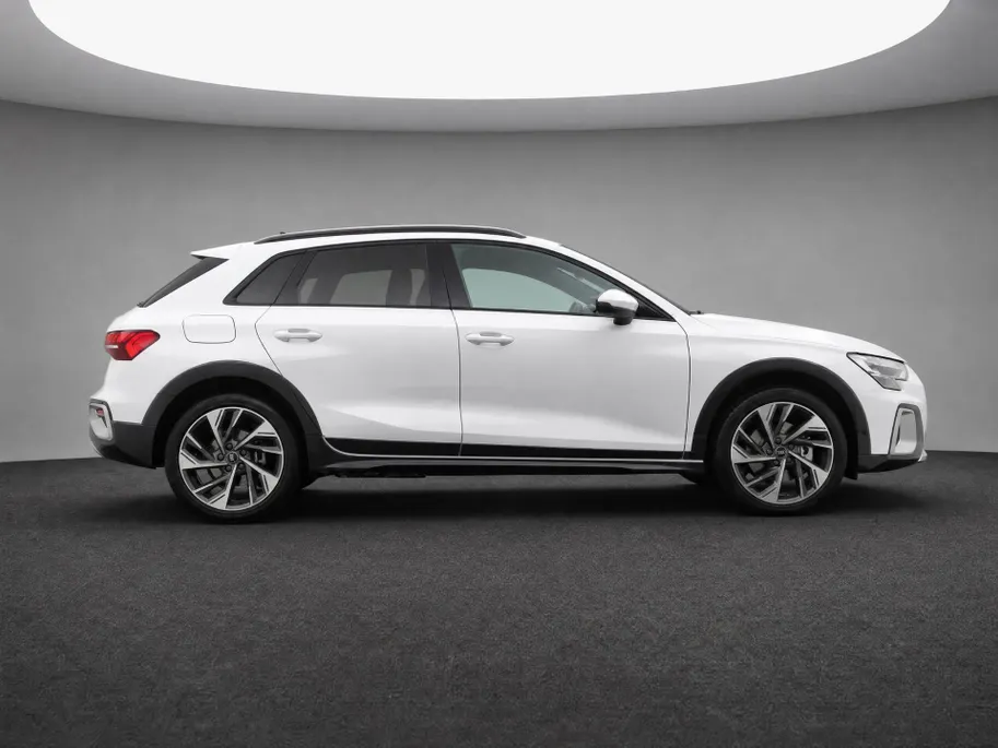 Audi A3 Allstreet Advanced edition 40 TFSI e 204 PK · Lederen bekleding · Comfortsleutel · 18' LM Velgen · Assist. Driving + Parking plus