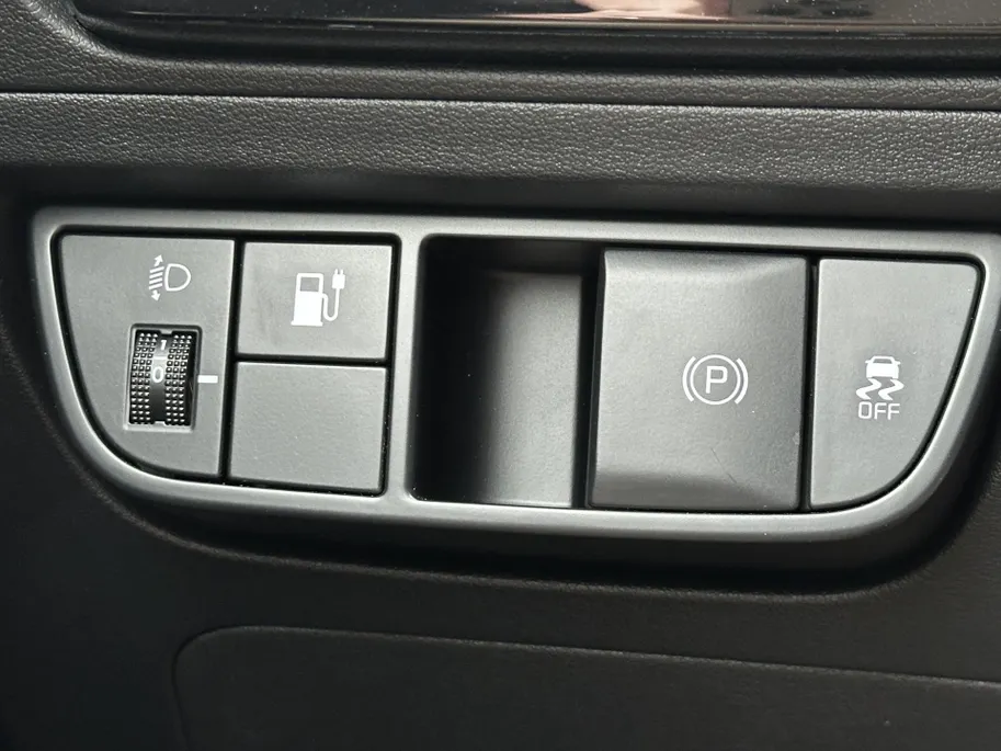 Kia EV6 Light Edition 63 kWh | Demo | Navi | Clima | Adaptieve Cruise | Camera | Stuur-/Stoelverwarming | Privacy Glass | Apple Carplay | Android Auto