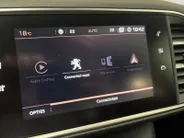 Peugeot 308 1.2 PureTech Allure APPLE CARPLAY ANDROID AUTO CAMERA PARKEERSENSOREN 5 DEURS LM VELGEN PAS 17000KM VOLLEDIGE DEALER ONDERHOUDEN ALLES AANTOONBAAR