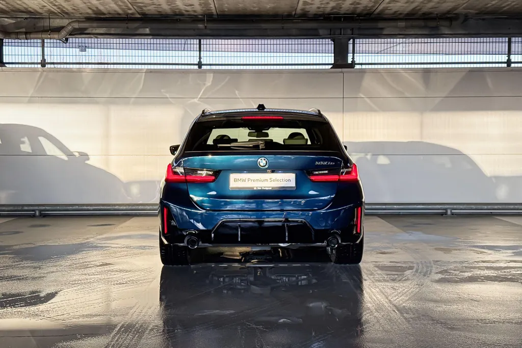 BMW 3 Serie Touring 330e M Sport Edition