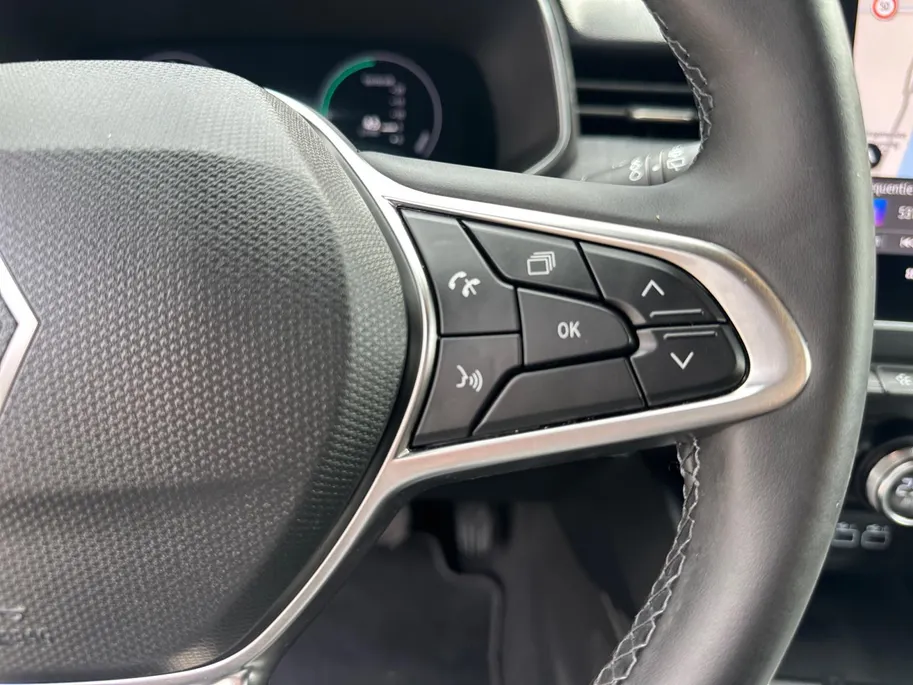 Renault Clio 1.6 E-Tech Full Hybrid 145 techno | Cruise & Climate Control | Camera | Parkeersensoren | Apple Carplay & Android Auto | Navigatie | LMV | 12 Maanden BOVAG Garantie