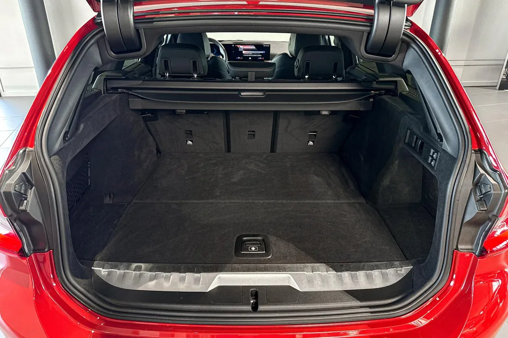 BMW 3 Serie Touring 330e xDrive