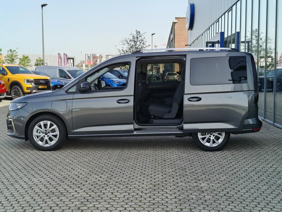 Ford Tourneo Connect Titanium 1.5 PHEV 7 persoons