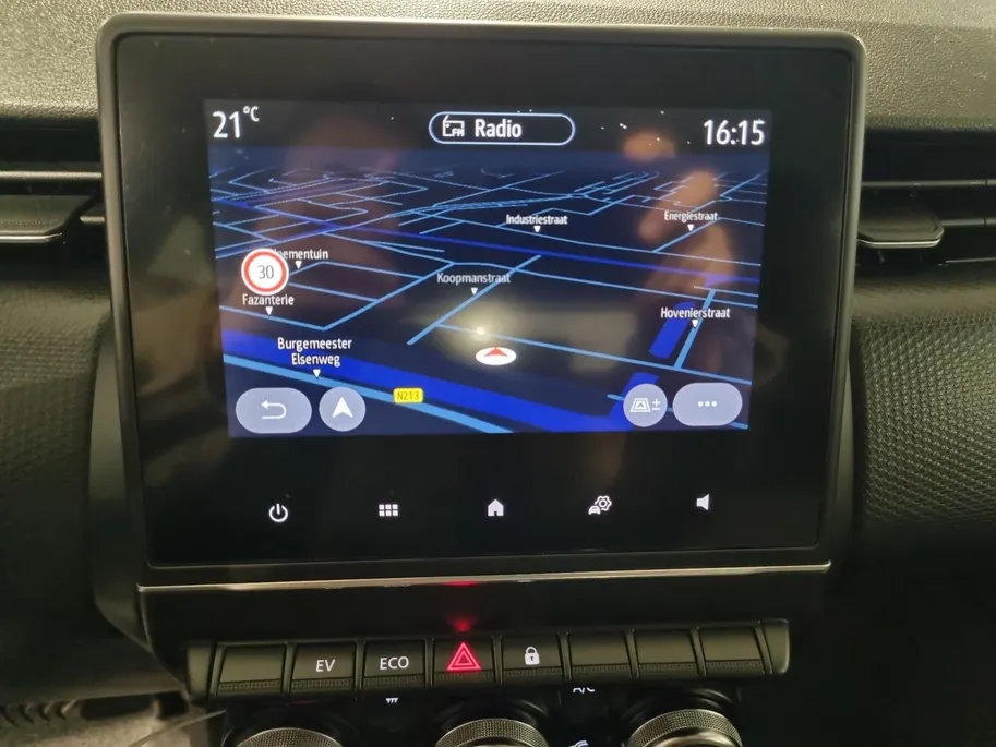 Renault Clio 1.6 E-Tech Hybrid 140 Business Zen | Automaat | Apple Carplay & Android Auto | Navigatie | Airco | Parkeersensoren | 12 Maanden BOVAG Garantie