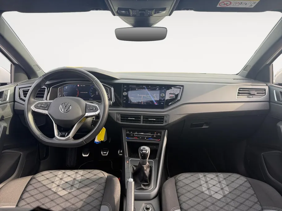 Volkswagen Polo 5-deurs 1.0 TSI R-Line Nederlandse Auto | Pano dak | LED iQ | Virtual Cockpit | CarPlay | 17' Bergamo | etc.