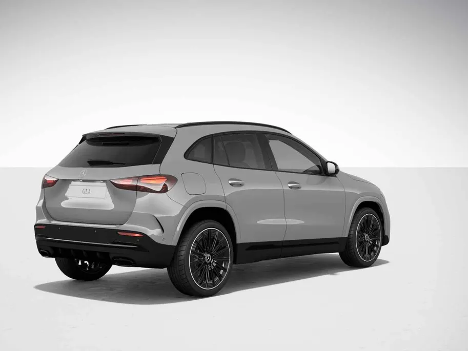 Mercedes-Benz GLA 250 e 140 Years Edition
