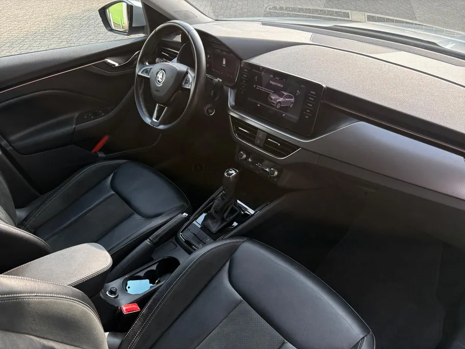 Škoda Kamiq 1.0 TSI Business Edition | Navi | Parkeersensoren V+A | Virtual Cockpit | Lichtmetalen Velgen | Premium Sound System | Keyless Go | Apple Carplay | Android Auto | 12 maanden Bovag Garantie