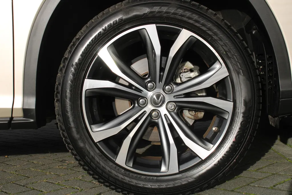 Lexus RX 450h 4WD Luxury Line | 20' LM | Navi | Camera | Leer | Schuif/kantel dak | Cruise adapt. | PDC | Stoelverwarming/ventilatie | HUD | Elek. stoelverstelling |