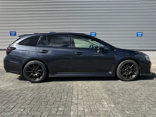 Subaru Levorg 1.6 GT-S premium Automaat | STi Pakket | Apple Carplay & Android Auto | Donkere Logo's | Zeer Nette Auto!!!