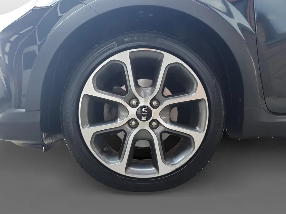 Kia Picanto 1.0T X-Line 5p | Stoel en stuurverwarming | Navigatie | Climate control | Keyless met startknop | Lederen bekleding | Apple Carplay / Android Auto |