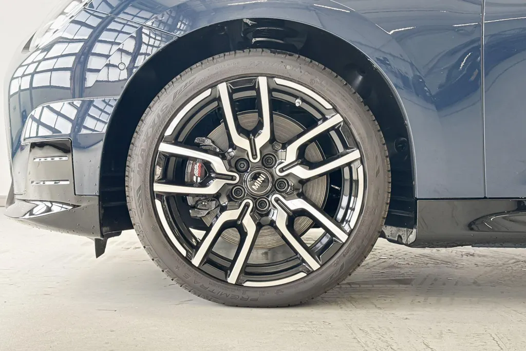 MINI Cooper 3-deurs Electric Cooper E John Cooper Works M 40.7 kWh
