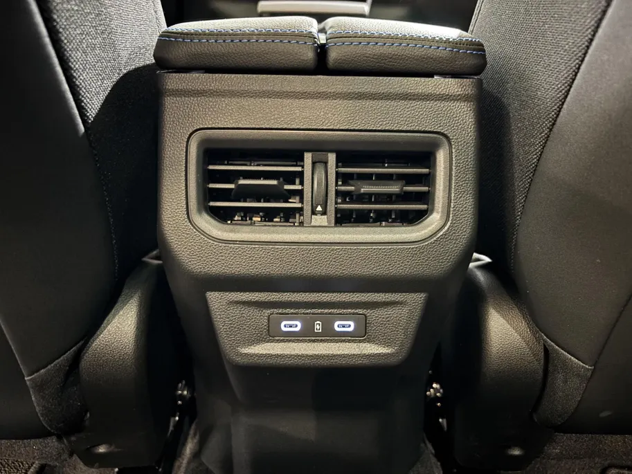 Renault Espace 200PK E-Tech Full Hybrid Esprit Alpine 7p. AT | DEMO | 7 Zitplaatsen | Solarbay Panorama Dak | Harman Kardon Audio | 360 Camera | Head Up Display | Climate Control | Apple CarPlay/Android Auto |