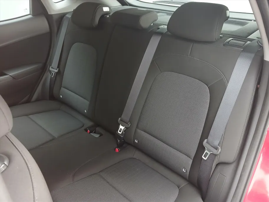 Hyundai Kona Automaat Comfort+ / Navigatie via Carplay / Stoel en stuurverwarming! /