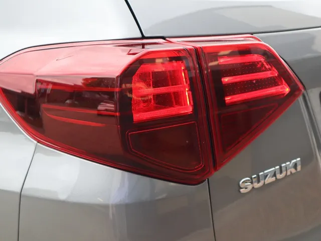 Suzuki Vitara 1.4 BoosterJet Style Hybrid Trekhaak | AdaptiveCruise | Carplay