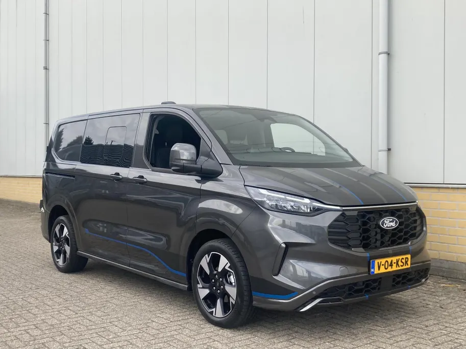 Ford Transit Custom 320 2.0 TDCI 170 pk L1H1 Sport DC AWD Dubbele Cabine - AWD - Elektrische schuifdeuren - Wegklapbare Trekhaak - 360gr Camera