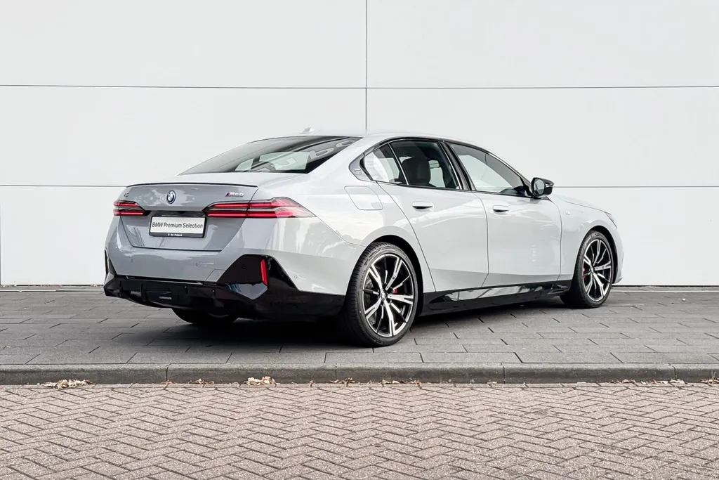 BMW i5 Sedan M60 xDrive 84 kWh