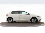 Volkswagen Polo Life Edition 1.0 TSI 95 pk 5 versn. Hand · Airconditioning automatisch, 2-zone (climatronic) ·