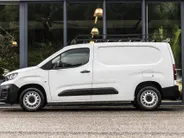 Peugeot Partner 1.5 BlueHDI Pro Long EX.BTW | Inclusief Imperial met ladderrol | All Season banden |