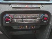 Kia Ceed Sportswagon 1.0 T-GDi Design Edition | JBL | Carplay | Camera | Navigatie | Stoelverwarming | Doedehoek Detectie |Fabrieksgarantie  t/m  1-7-2032 + 3x 1 jaar*| NAP
