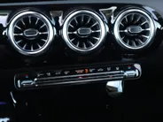 Mercedes-Benz A-Klasse 250 e Business Solution AMG