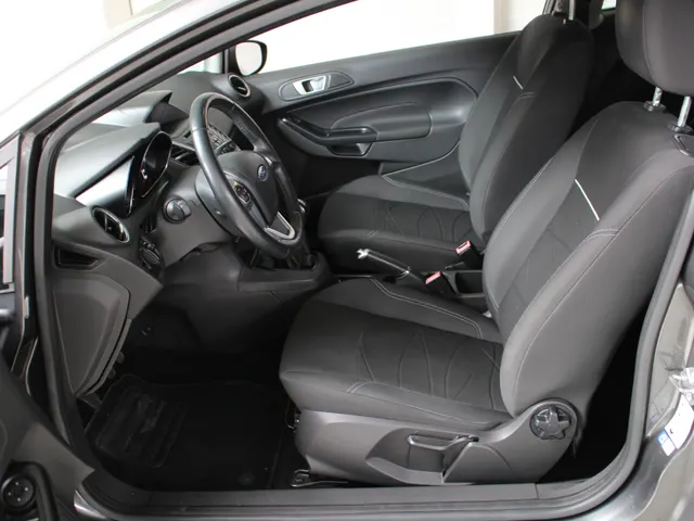 Ford Fiesta 1.0 Style 3-drs Airco | Navigatie | 4 seizoenenbanden | Nieuwe Distributieriem