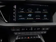 Audi A3 Sportback 40 TFSIe 204pk S edition · Camera · Panoramadak · Apple/Android Car Play · Park Assist · 17'' Inch · Garantie t/m 01-01-2030 of 100.000km
