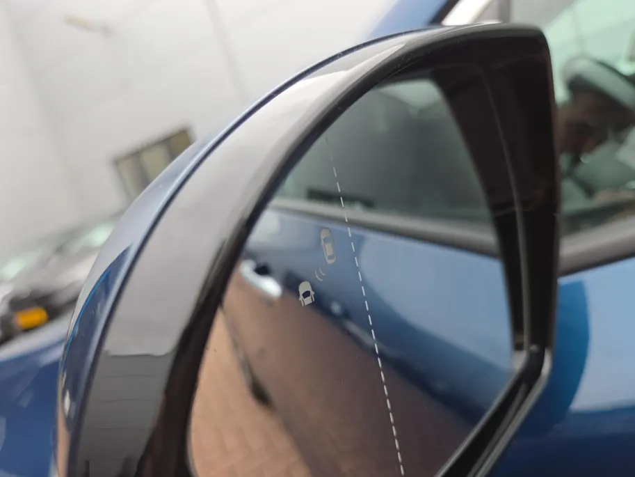 Kia Niro 1.6i Hybrid DynamicPlusLine Dealer onderhouden | Trekhaak | Stoel/stuurverwarming | Dodehoek detectie | Leder | Camera | Carplay & Android | Cruise Control Adaptief | Fabrieksgarantie t/m 23-9-2027 | NAP