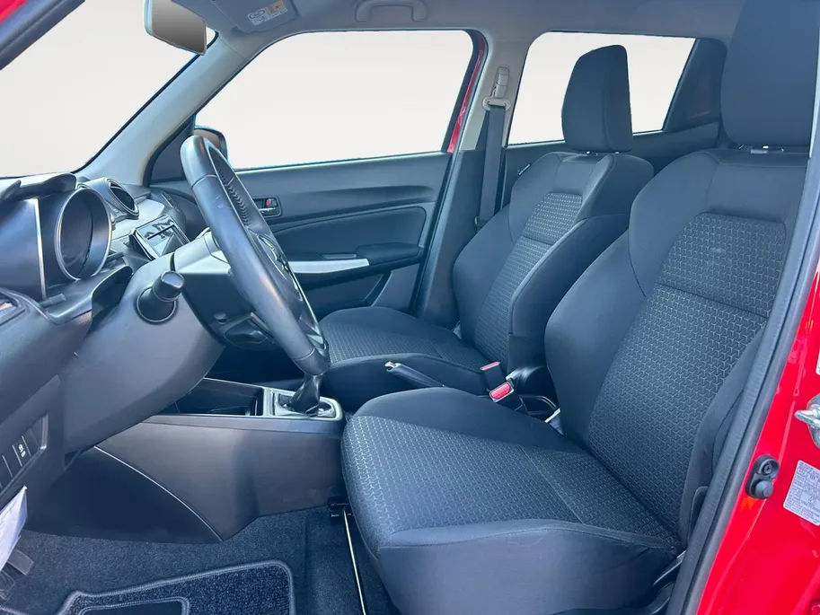 Suzuki Swift 1.2 Select | Airco | Apple/Android Carplay | Stoelverwarming | Stuurwielbediening | Lichtmetalen Velgen |