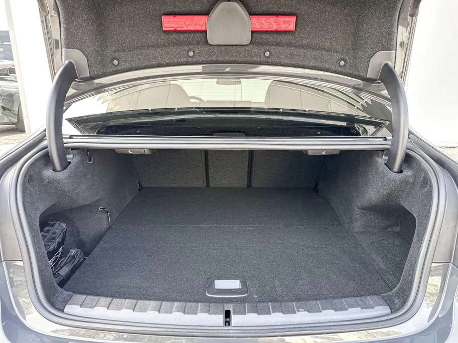 BMW 3 Serie Sedan 330e