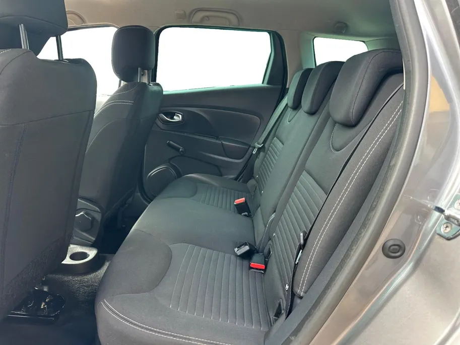 Renault Clio Estate 0.9 TCe Night&Day | Parkeersensoren | Apple Carplay | Camera | Cruise Control | Airco | LMV | Onderhoudshistorie | 12 Maanden BOVAG Garantie
