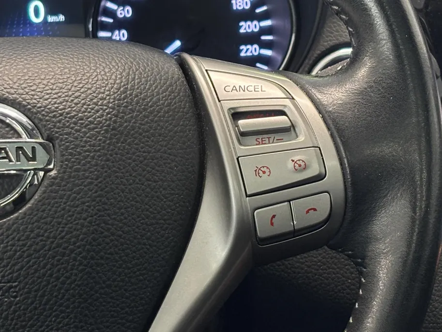 Nissan QASHQAI 1.2 Tekna | ALL SEASON BANDEN | STOELVERWARMING | PANORAMA DAK | 360 CAMERA | ELEKTRISCHE BESTUURDERSTOEL