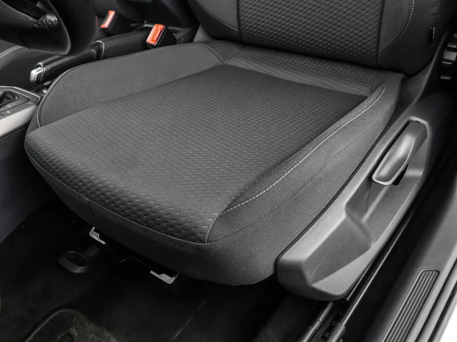 Volkswagen Polo 1.0 TSI 95pk DSG Comfortline · Camera · Apple/Android Car Play · P-Sensoren · Navigatie · DAB · 15'' Inch ·