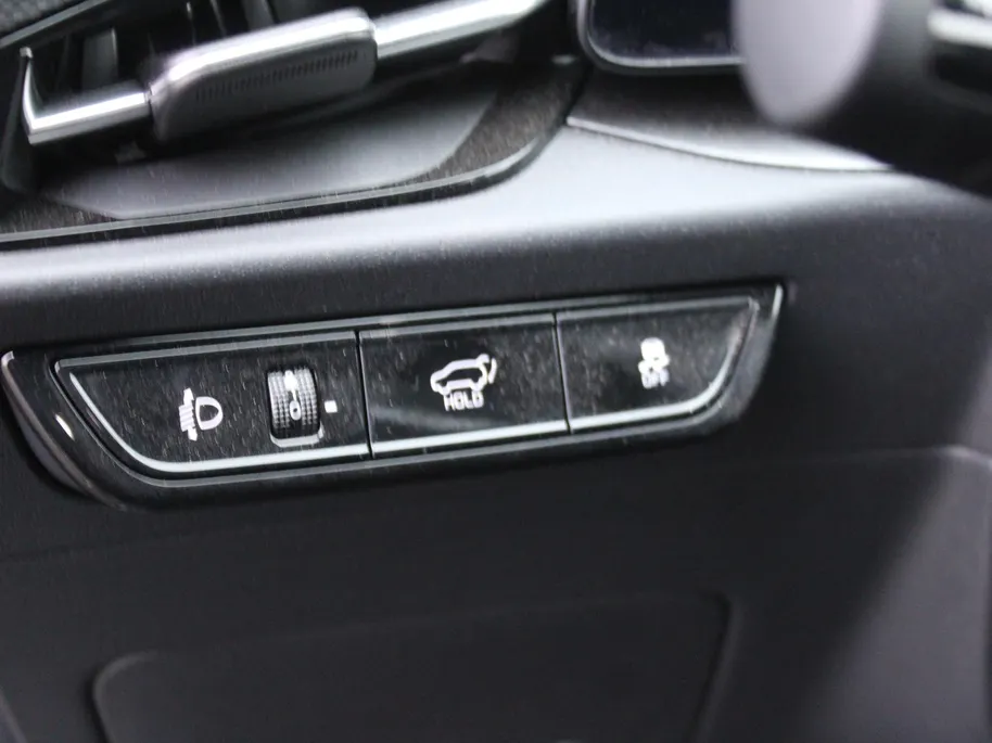Kia Niro EV DynamicPlusLine 64.8 kWh | 17' LM | Schuif / Kantel dak | Navi | Cruise | Airco | Camera | 17% bijtelling |