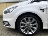 Ford S-Max 2.0 Vignale 7 persoons Lederen bekleding - 7-persoons - Panoramadak - Full Options
