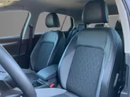 Volkswagen Golf 1.5 eTSI 110KW/150PK Goal · Navigatie · Apple/Android Car Play · Camera + Parkeersensoren · Trekhaak · Garantie t/m 22-07-2027