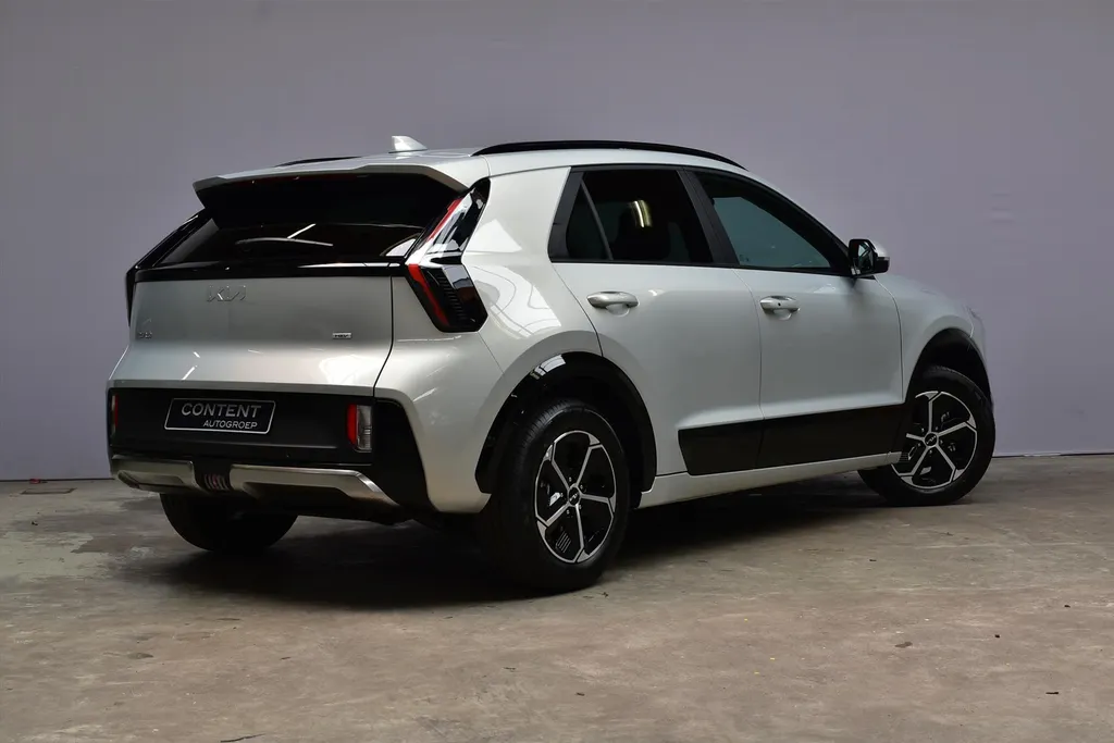 Kia Niro 1.6 GDi Hybrid 138pk DCT6 DynamicLine Direct leverbaar!