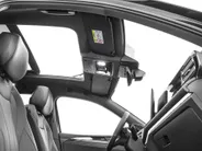 Volkswagen Tiguan 1.5 eHybrid 272pk DSG R-Line Edition · Panoramadak · Inklap. Trekhaak · 360 Camera · Leder Varenna · Matrix LED · Head-Up Display · Harman Kardon Sound · Garantie t/m 16-09-2030 of 100.000km