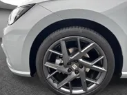 SEAT Ibiza FR Business Connect 1.0 TSI 85kW / 115pk Hatchback | Panorama dak | 18'' inch Velgen | Seat Audio