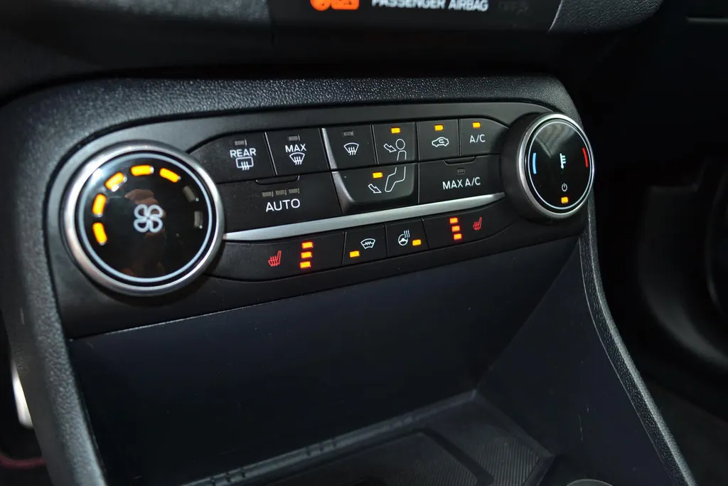 Ford Fiesta 1.0 ECOB. 95PK ST LINE X|NAVI|CARPLAY|MOOI!