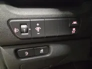 Kia e-Niro DynamicPlusLine 64 kWh | 1e Eigenaar | Accu 100% | Dealer onderhouden | Cruise Control Adaptief | Schuif/Kantel dak | Stoelverwarming | Apple Carplay/Android Auto | Camera | Fabrieksgarantie | NAP