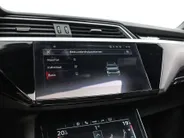 Audi e-tron S quattro 95 kWh 503pk · SOH 98,5% · Panoramadak · Luchtvering · Camera · Leder Valcona · B&O Sound · Keyless · 22'Velgen ·