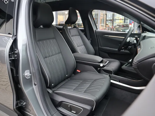 Mitsubishi Eclipse Cross Instyle 87 kWh