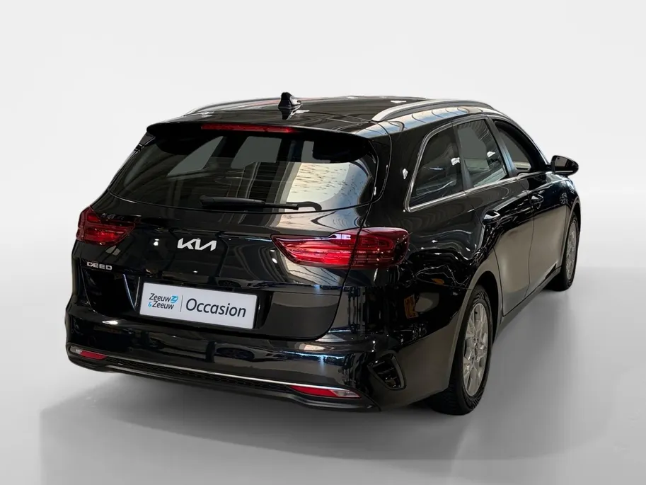 Kia Ceed Sportswagon 1.0 T-GDi DynamicLine | All-season banden | BTW-auto | Achteruitrijcamera | Parkeersensoren voor- en achter | Navi | Apple/Android Carplay | Cruise control | Climate control