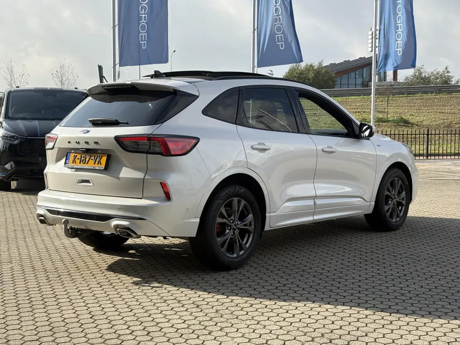 Ford Kuga 1.5 EcoBoost ST-Line X 150PK | PANORAMADAK | TREKHAAK 1800 kg | APPLE CAR PLAY - ANDROID AUTO | ADAPTIEVE CRUISE CONTROL