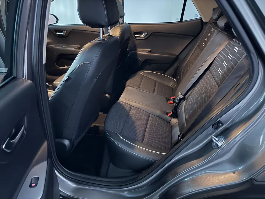Kia Stonic 1.0 T-GDi MHEV 100pk GT-Line | Stoelverwarming | Stoelverwarming