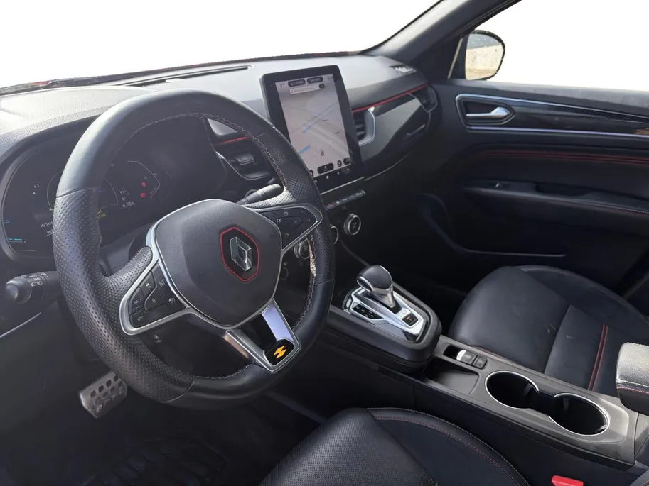 Renault Arkana 145PK E-Tech Hybrid R.S. Line Automaat | 1e eigenaar | 9,3' Navi | Camera | Climate Control | Adaptive Cruise Control | Stoel + Stuurwiel verwarming | Apple CarPlay/Android Auto | Parkeersensoren | Lichtmetalen Velgen |